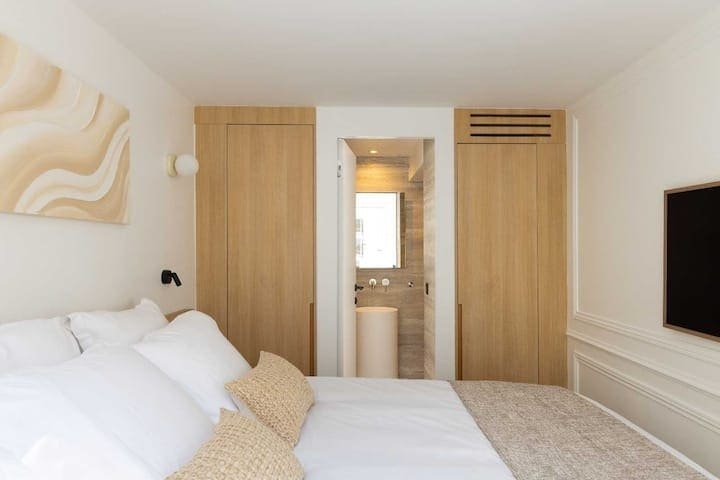 Chic Apartment with AC – 3BR/6P – Palais Garnier gallery image 4