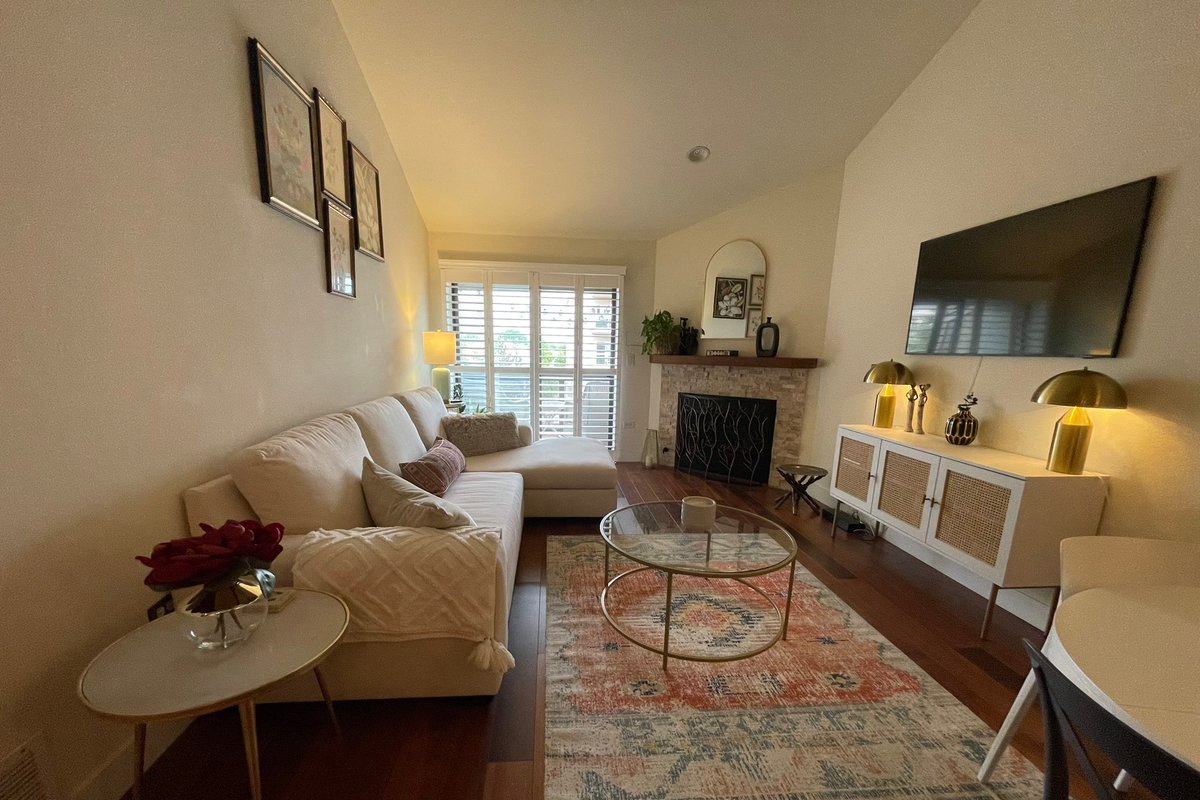 Luxury Condo with Mountain Views