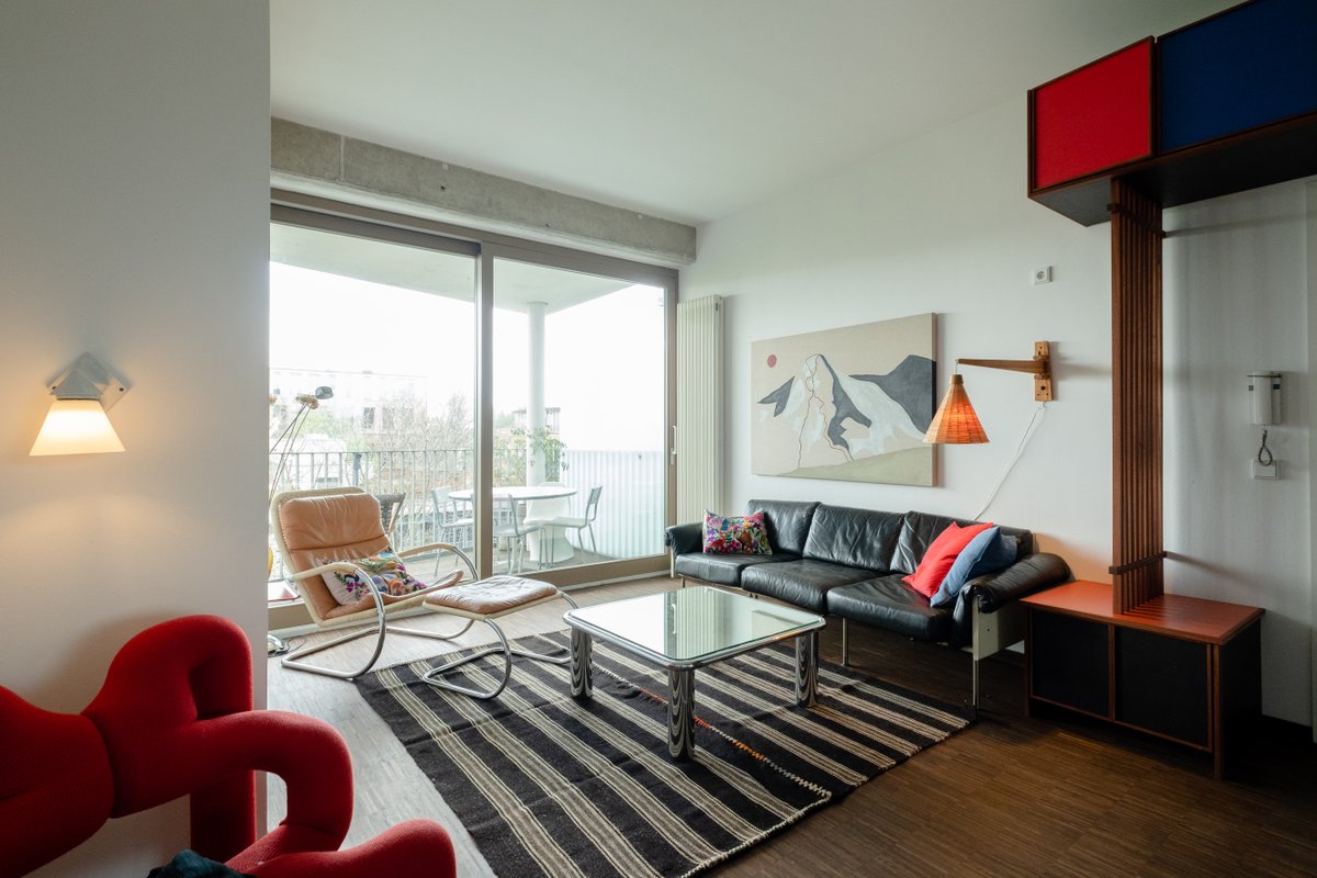 Lichtdurchflutet mit 2 Balkonen