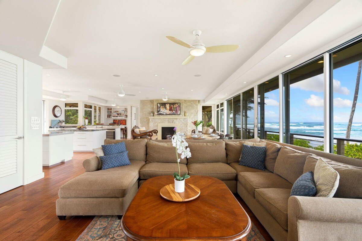 Beachfront Luxury Dream House with A/C & Gym! gallery image 3