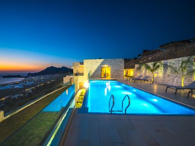 Luxury Villa Ariti, private pool, Sea view, BBQ