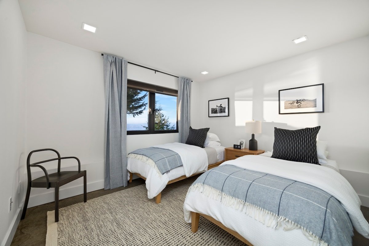 Lummi Bay Overlook by Gather: Hot Tub & Bay Views gallery image 5