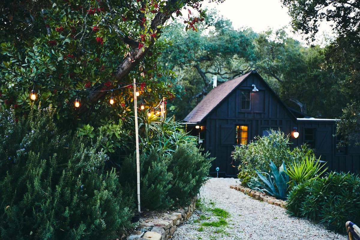 The Gate house Cabin with Cedar Hot Tub gallery image 2