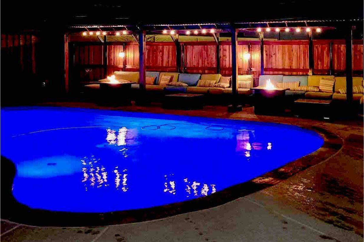 Feeling cozy home away from home holiday getaway! gallery image 4