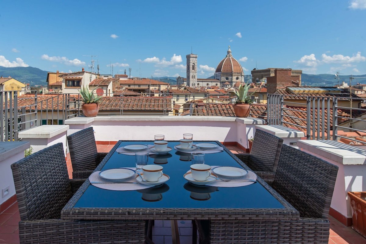 Santi Apostoli terrazza con vista gallery image 2