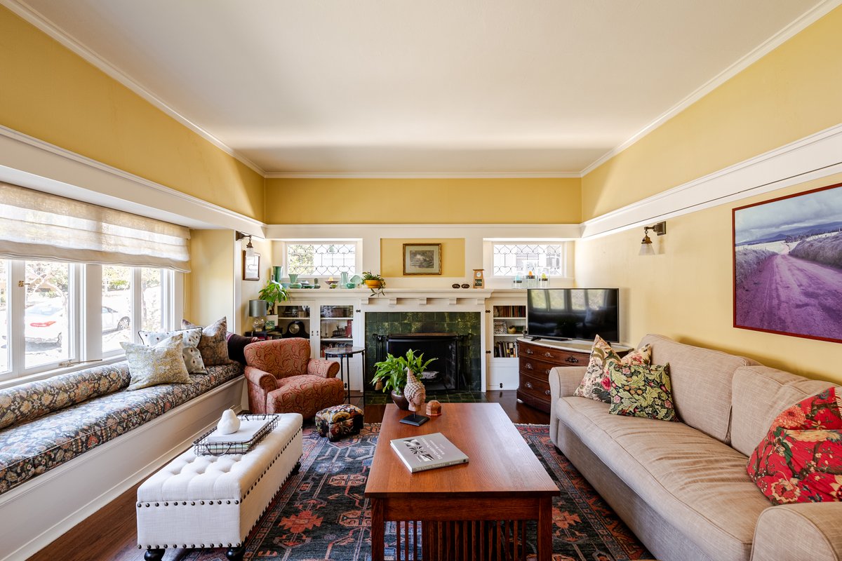 Pristine Craftsman home near Lake Merritt