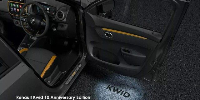 RENAULT KWID 1.0 CLIMBER 5DR AMT - 8 