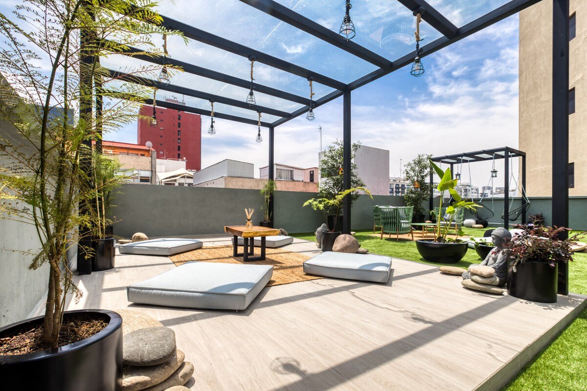Roomy & Trendy Apt | 2 Rooftops: Zen & Fire Pit gallery image 4