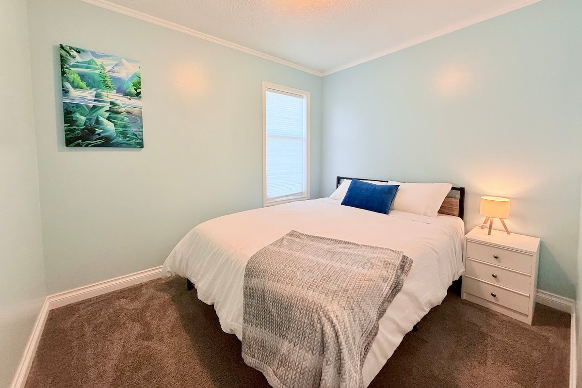 Heart of the City | Clean, Cozy & Fully Equipped gallery image 4