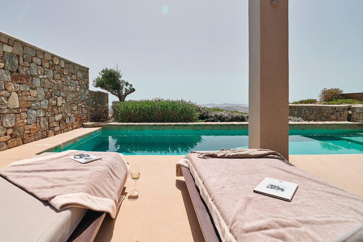 Villa Amethyst by Mykonos Rocks gallery image 2