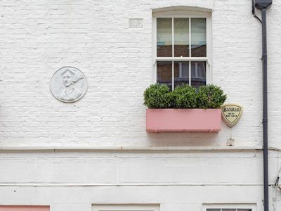 Rare Opportunity £4M Mews on Iconic Pavilion Road