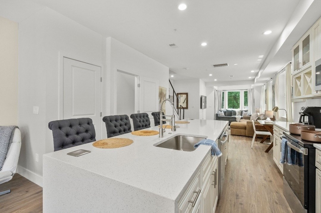 DC Family/Corporate Dwelling gallery image 2