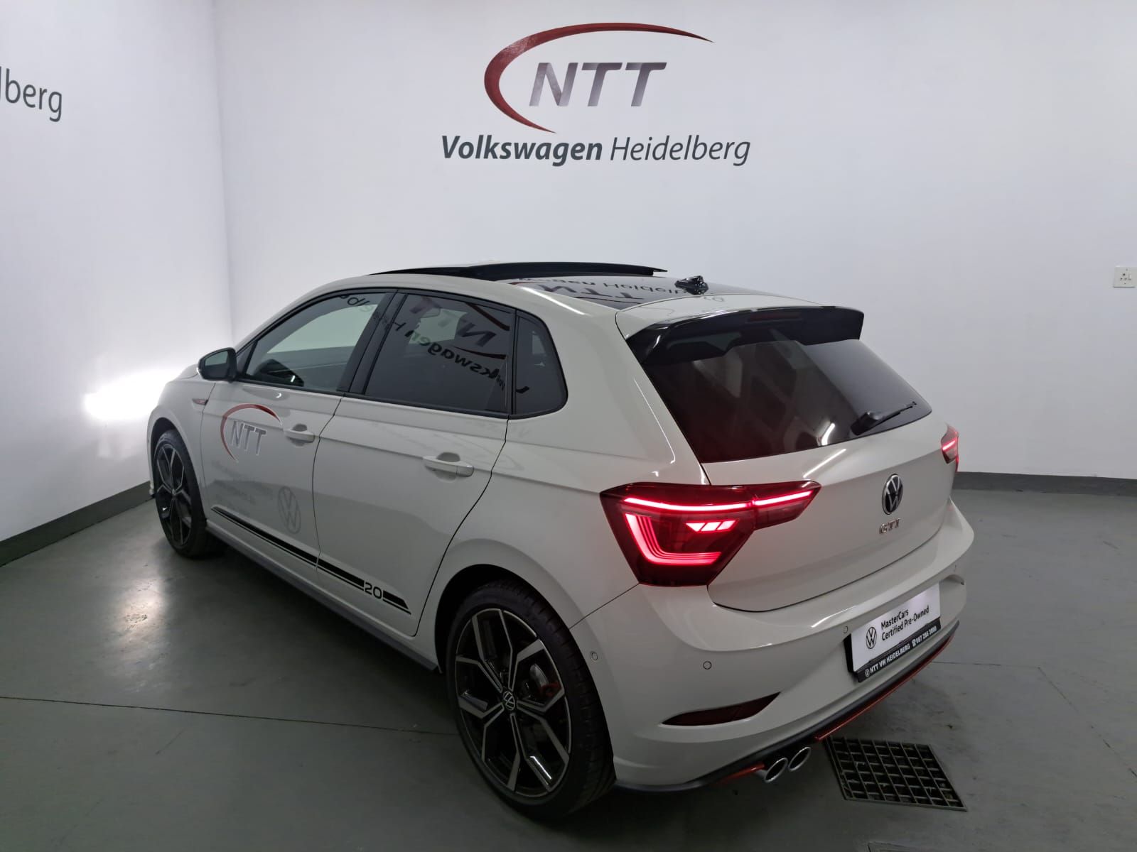 Used car gallery