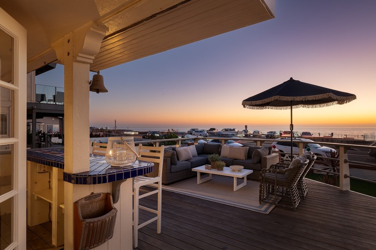 Large Oceanfront Home | Hot Tub | Game Room | AC gallery image 4