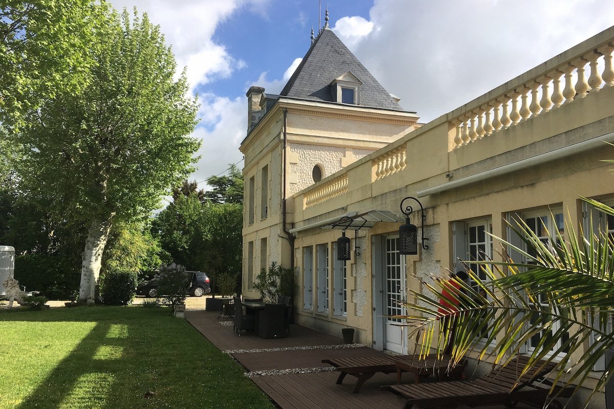 Demeure d’exception Spa de nage Jacuzzi chauffé gallery image 5