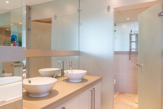 Photo 3 of Pembroke 207 accommodation in V&A Waterfront, Cape Town with 3 bedrooms and 3 bathrooms