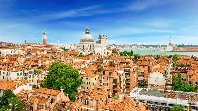 Ca’ Dell’Opera Luxury Apartment with Terrace gallery image 3