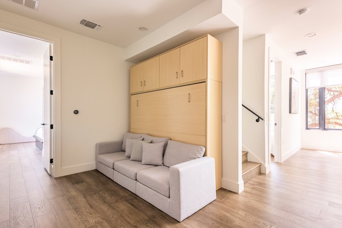 Chic and Boutique – Central Austin Estate gallery image 4