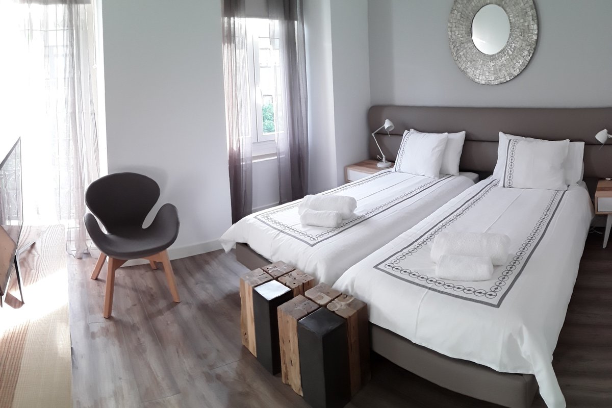 * New 150m2 apt * – Shades of Grey – Lisbon