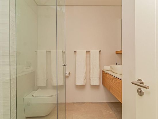 Alpha Sunsets - bathroom with shower