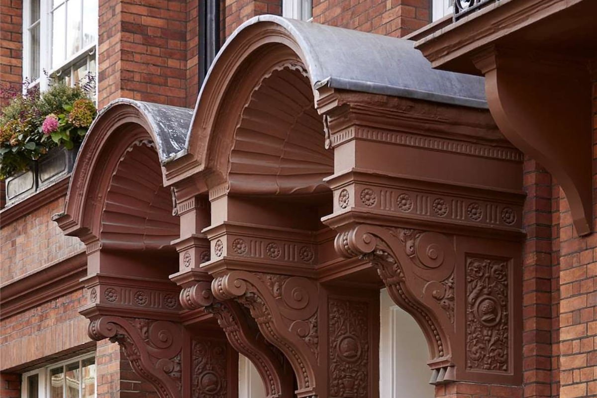 Elegant Mayfair Flat | 2BR 2BA | Walk to Oxford St gallery image 5