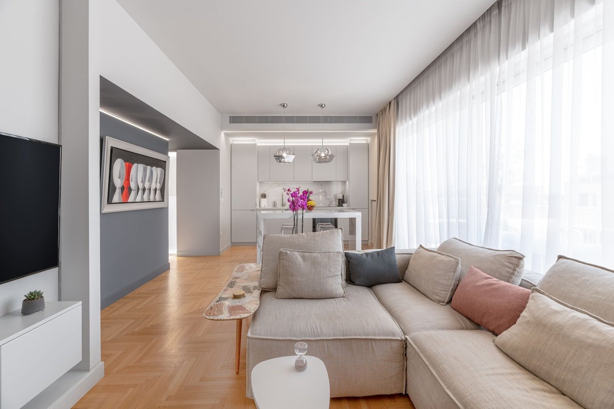 The HostMaster Le Privilège Élégance Flat gallery image 3