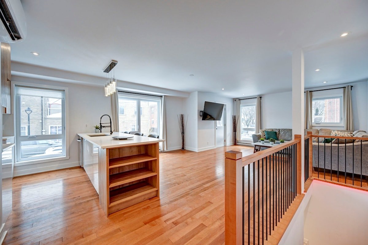 Stylish 3BR, 2BA Urban Stay gallery image 2