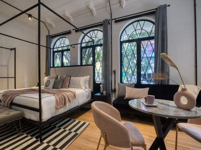 Bar+Gym & Lounge | Daily Hskp | Deluxe Suites