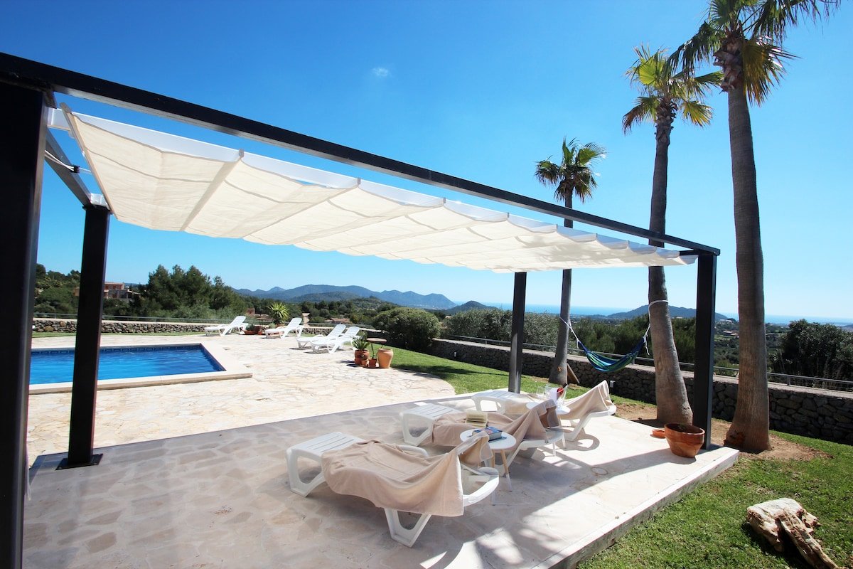 Grand Luxury Villa Overlooking Sea gallery image 4