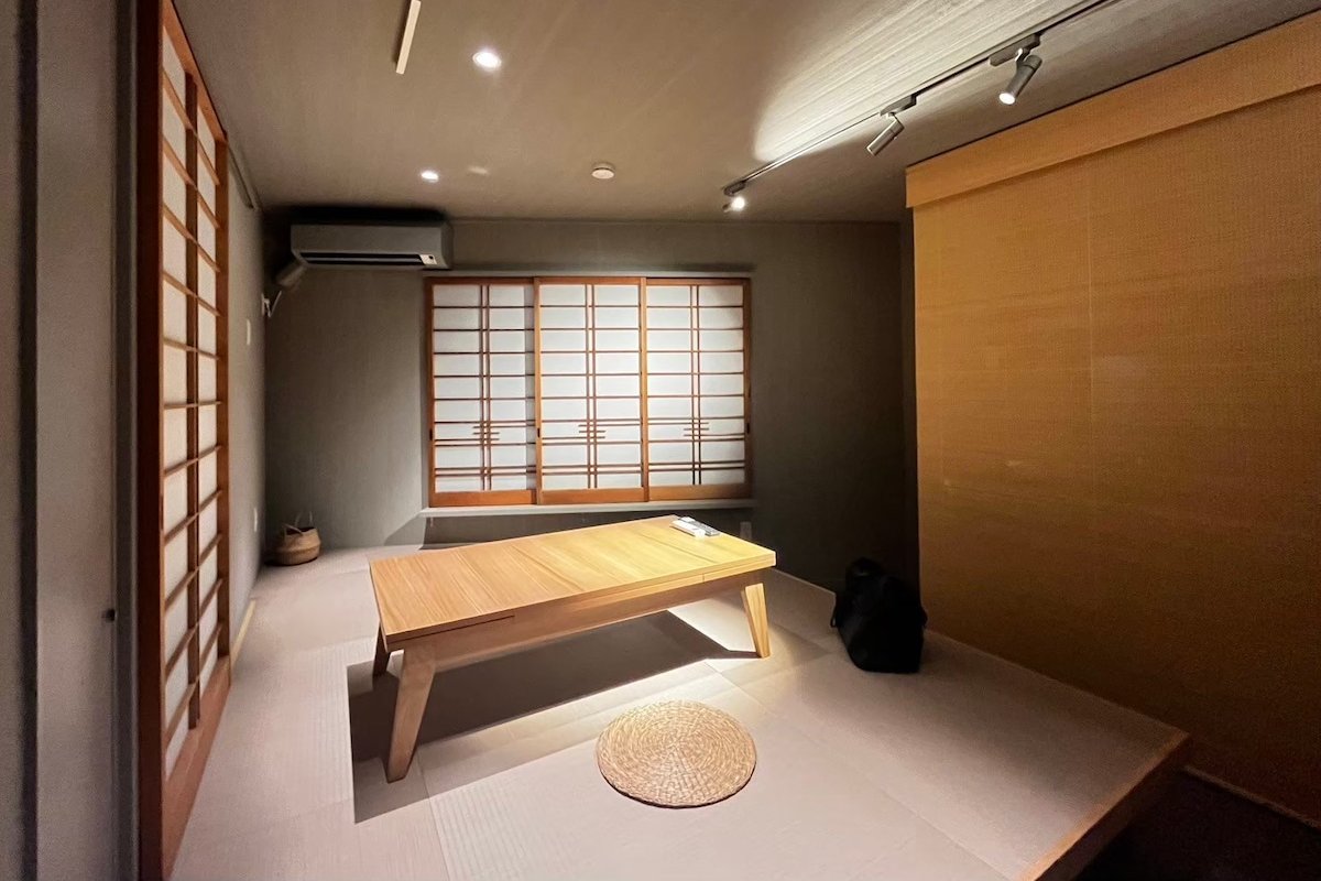 渋谷駅徒歩8分｜デザイナーズ1棟貸し｜日本スタイル｜最大8名｜Wi-Fi｜専用浴室｜専用キッチン gallery image 2