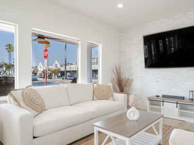 Luxury Beach Bungalow Steps to Sand and Pier