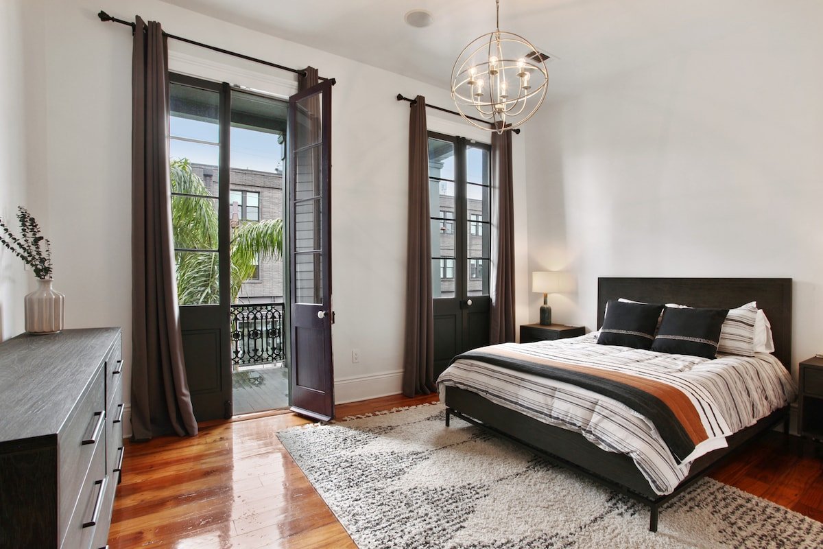 Beautiful LGD Guesthouse | On Magazine Street gallery image 5