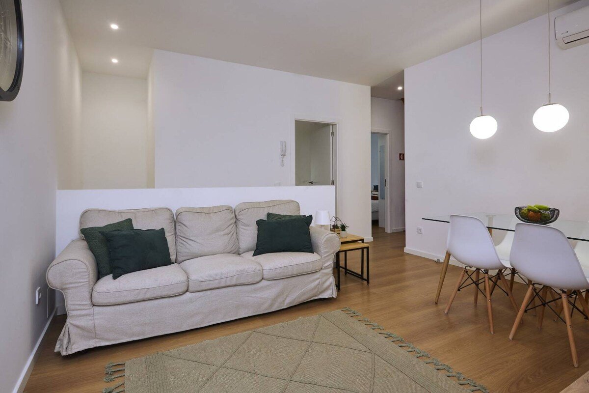 Oporto Yellow Villas 8 gallery image 2