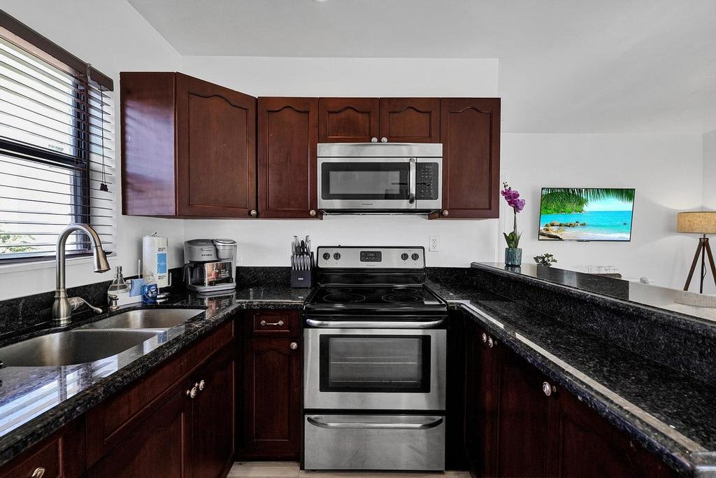 Waves On Walnut # 4-Beach Access gallery image 5