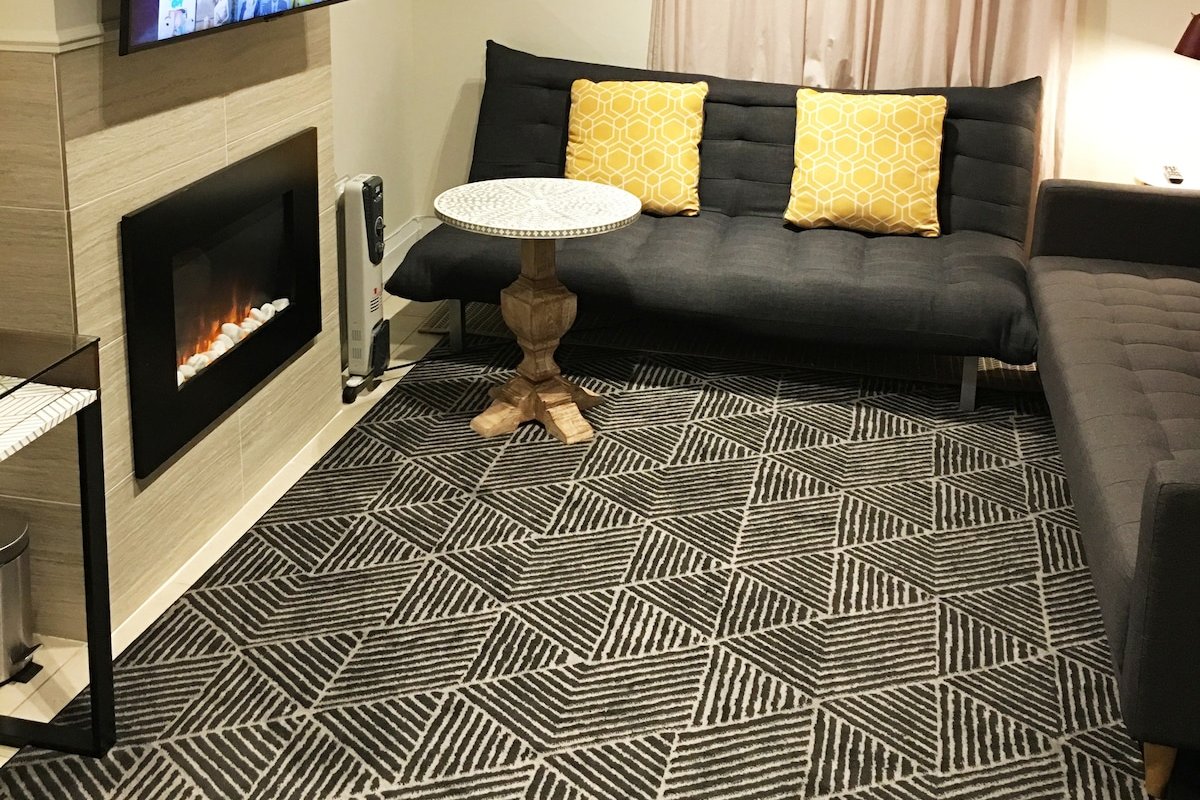 Lovely Downtown House gallery image 3