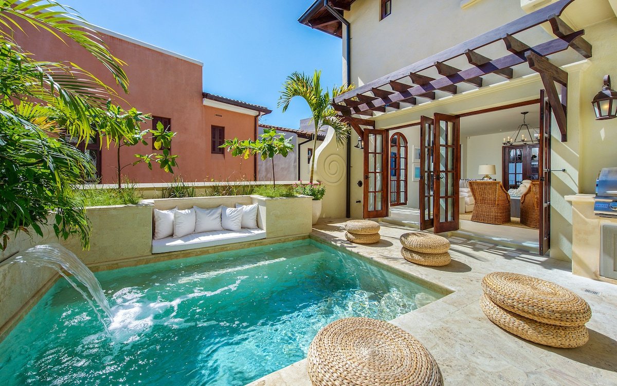 Pool, Terrace & Beach Club Access – Casa Mar y Sol