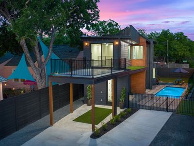 Luxury Downtown, UT Games, Pool, 6 Cars