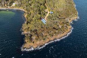 Bruny Bay House – Luxurious escape between 2 Bays! gallery image 3