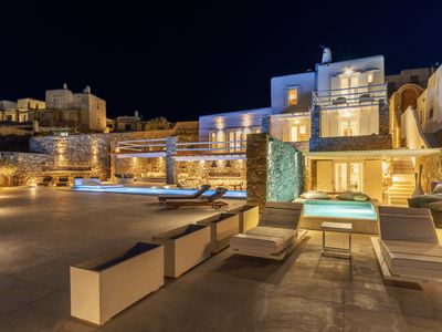 Mykonos Actor’s Villa. 5 bedrooms, private pool.