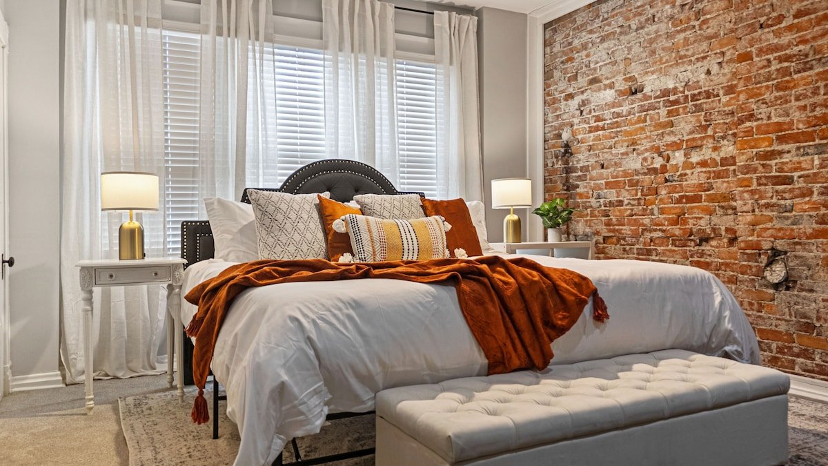 Historic Short North: Hot Tub, BBQ, Free Parking gallery image 4