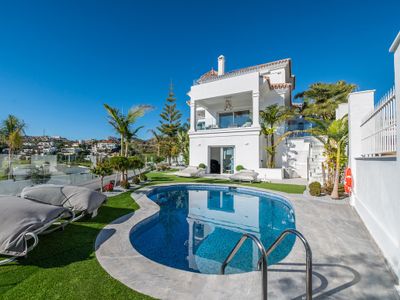 All About Villa Estrella de Oro