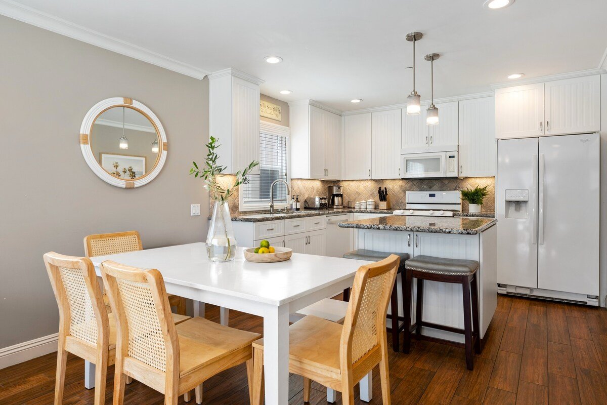 Pacific Surf | 3BD Steps from Mission Beach gallery image 4