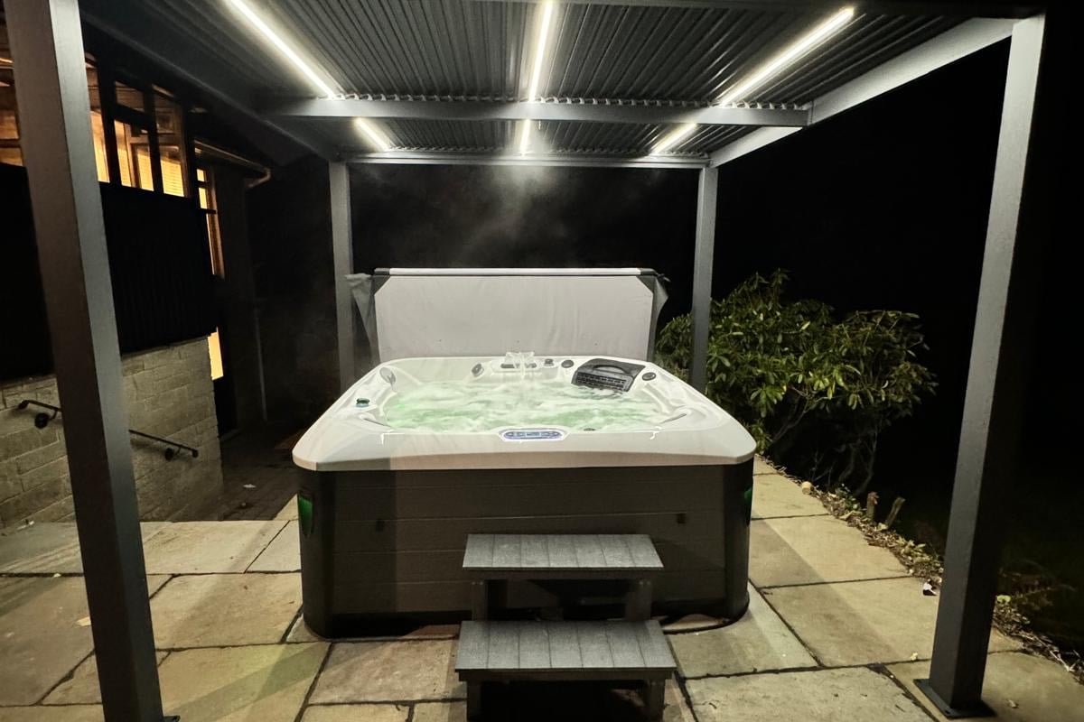 Falcon House gallery image 3