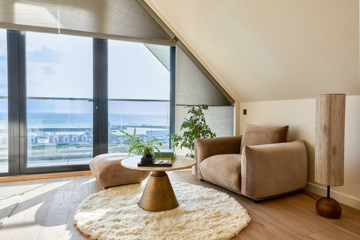 Exclusive Seaview Villa with Pool gallery image 3