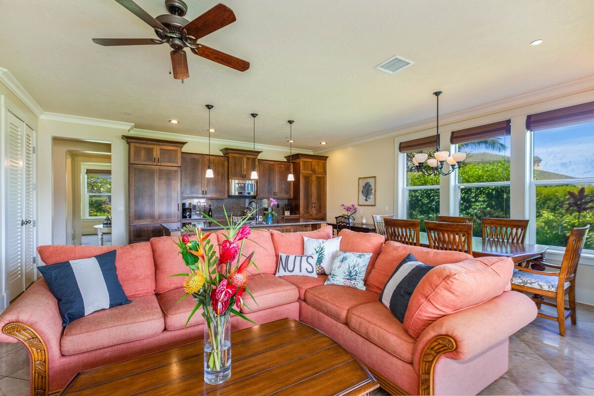 6BR/6BA Luxury Villas w Pool, A/C, Walk to Beach! gallery image 4