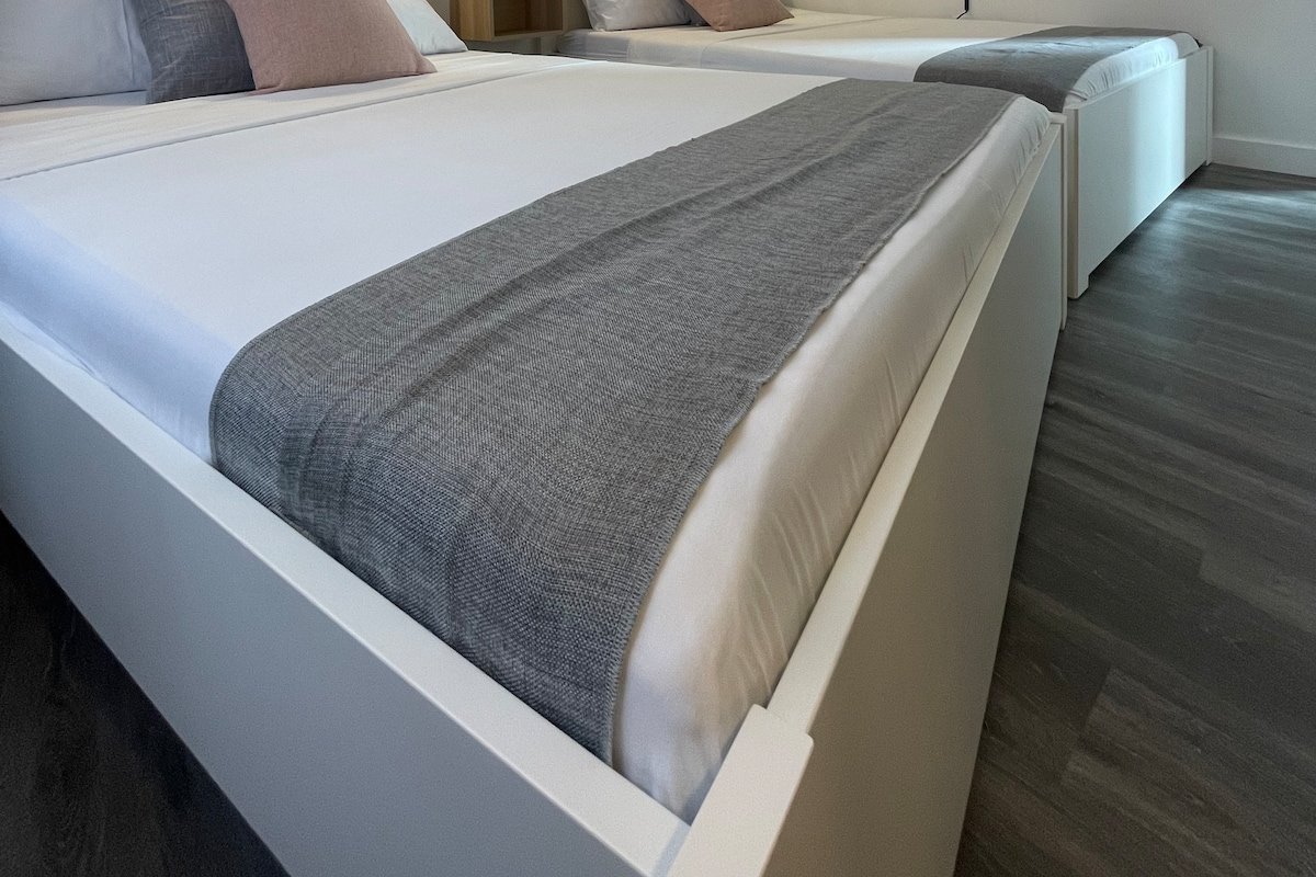 Two bed room on 12th floor. gallery image 4