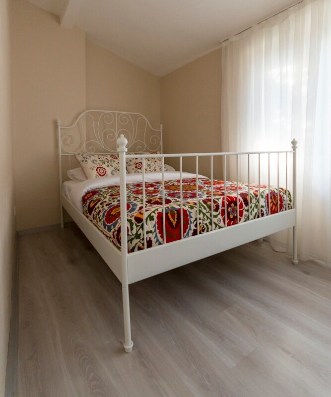 Middle Apartment (Pool View) gallery image 5