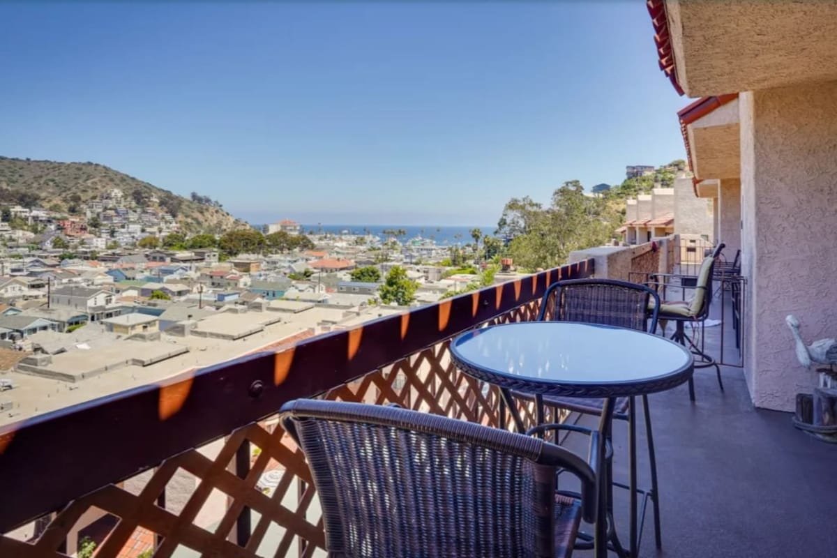 Beautiful views day and night! gallery image 4