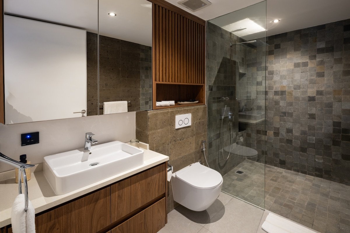 Villa Harmony: Shared Sauna & Ice Bath, Butler gallery image 5