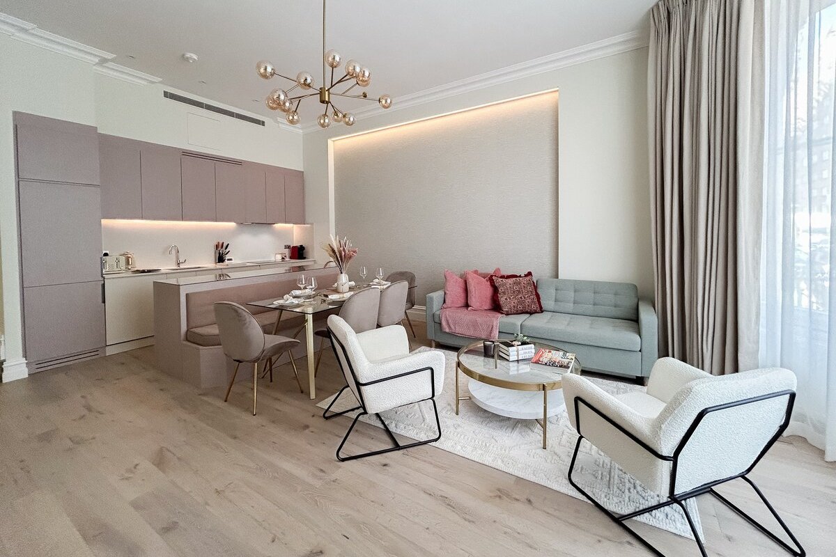 A chic escape gallery image 2